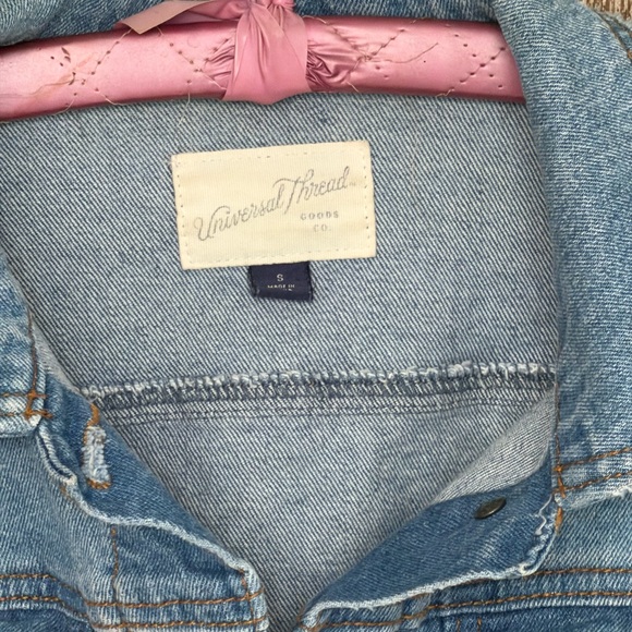 Universal Thread Classic Medium Blue Denim Jacket Size Small - Picture 6 of 12